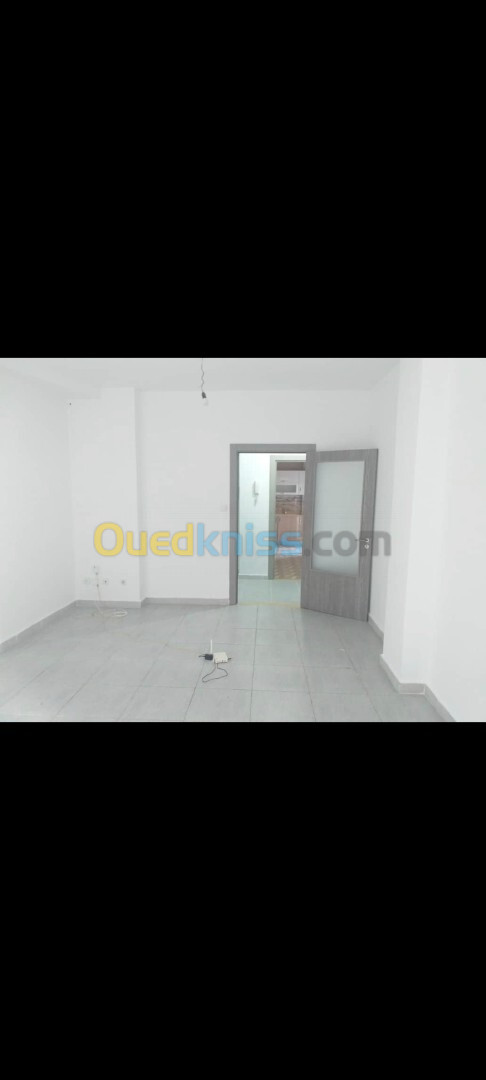 Location Appartement F4 Alger Souidania