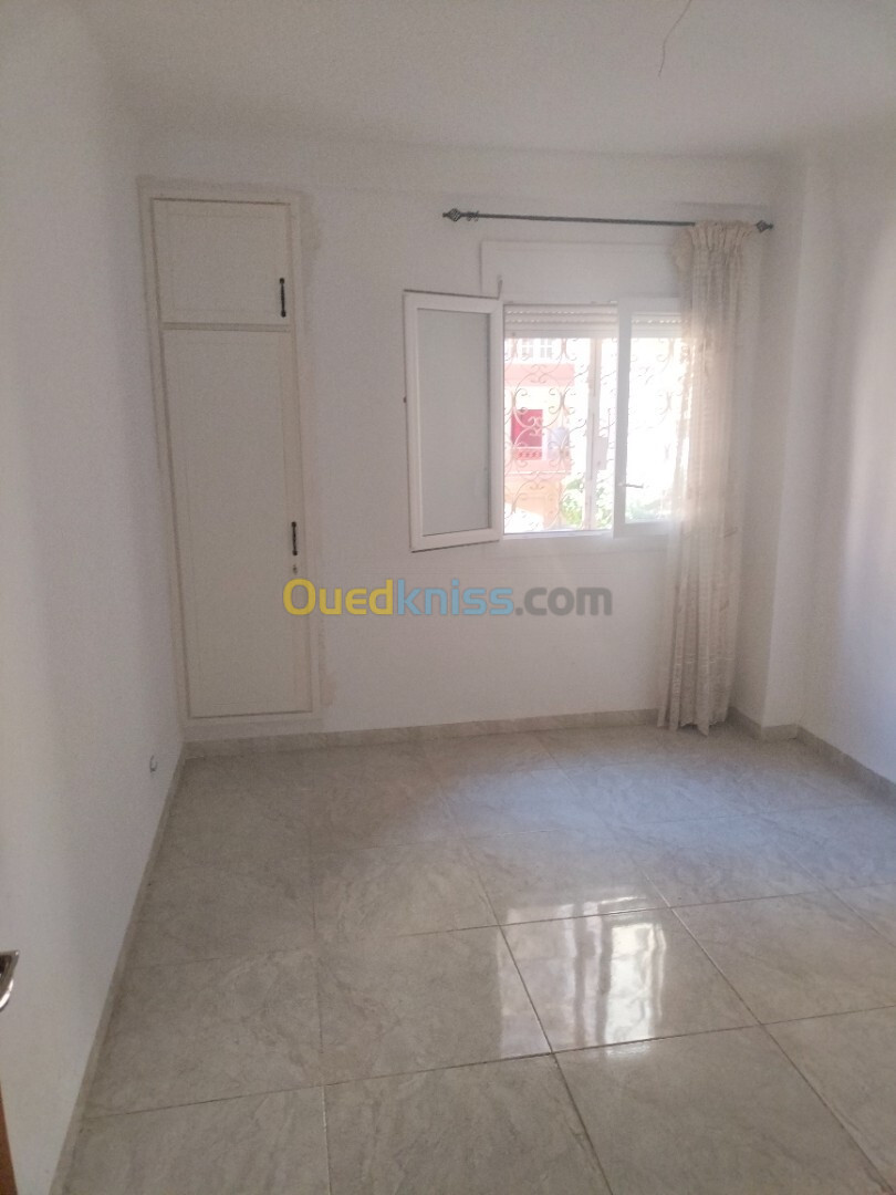 Vente Appartement F5 Alger Bordj el bahri