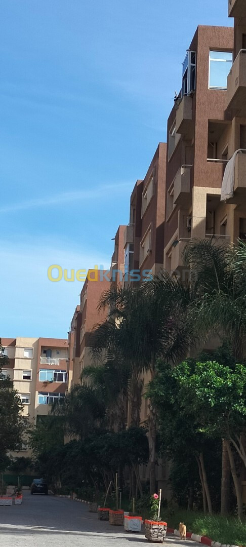 Location Appartement F5 Alger Bordj el bahri