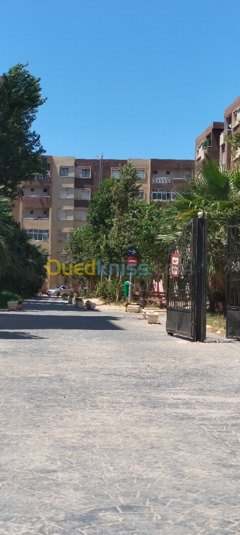 Vente Appartement F4 Alger Bordj el bahri