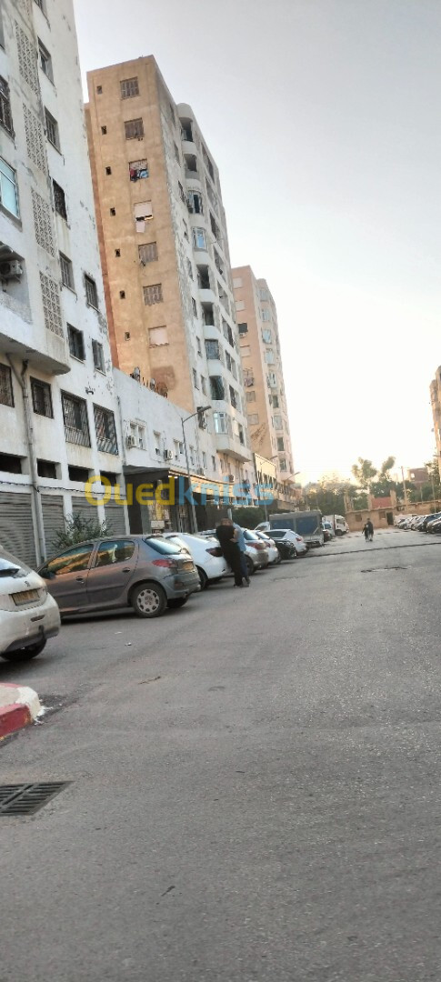 Location Appartement F4 Alger Bordj el bahri