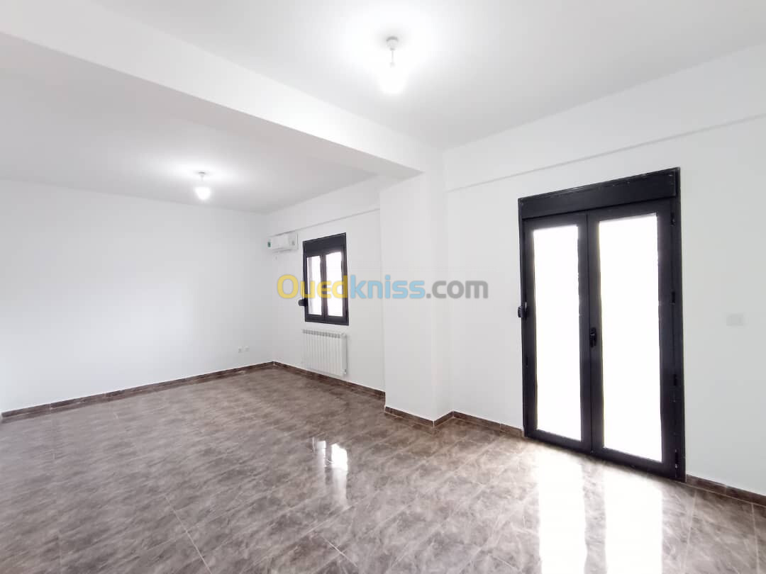 Location Appartement F4 Alger Hydra