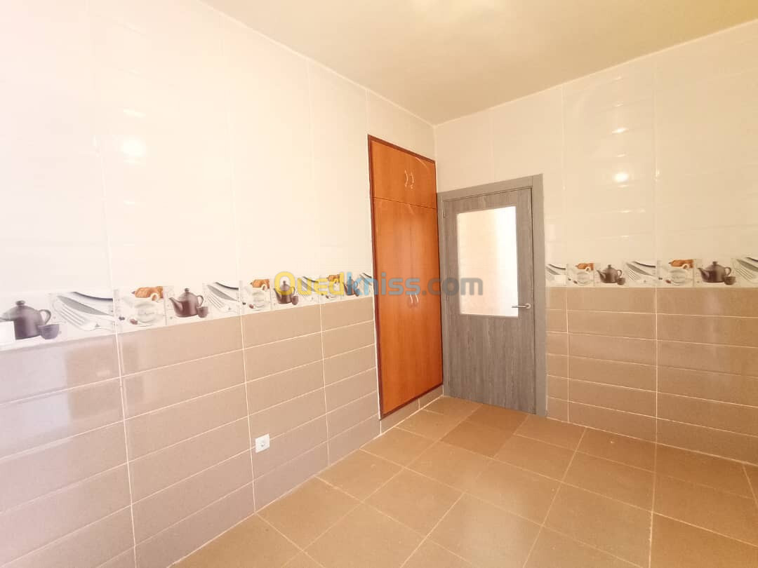 Location Appartement F4 Alger Reghaia