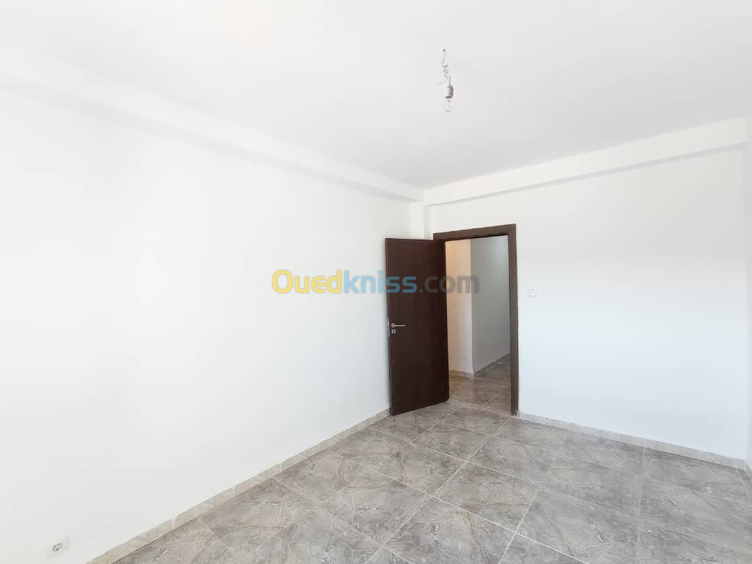 Location Appartement F4 Alger Bordj el bahri