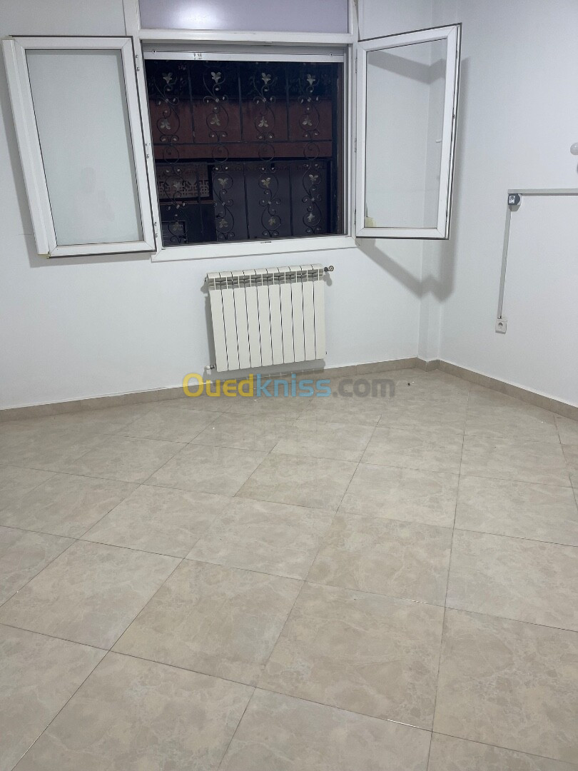 Location Appartement F4 Alger Draria