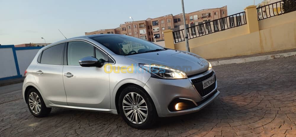 Peugeot 208 2018 Allure Facelift