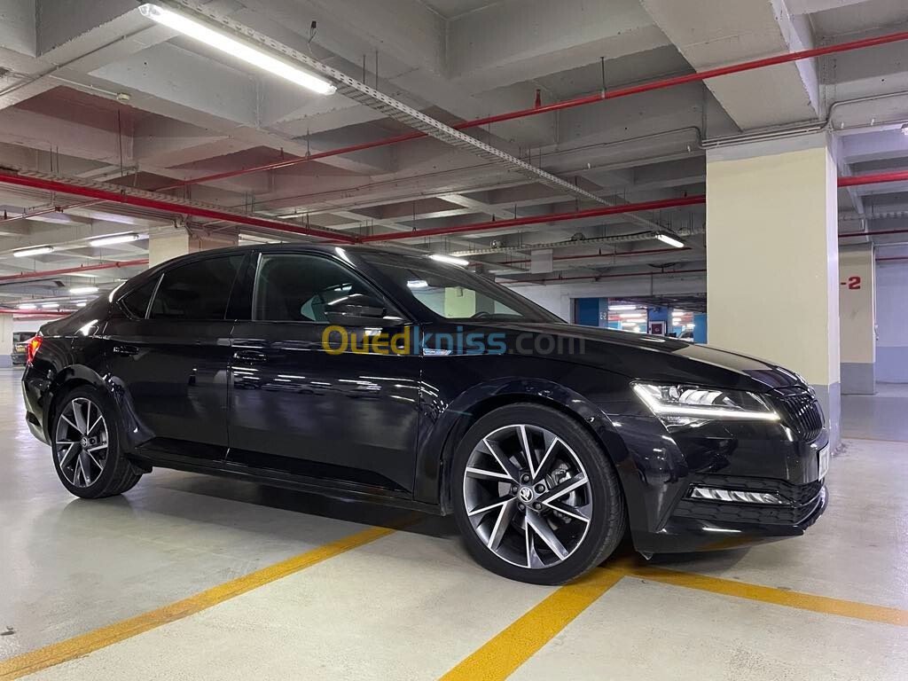 Skoda superb 2023 sport line