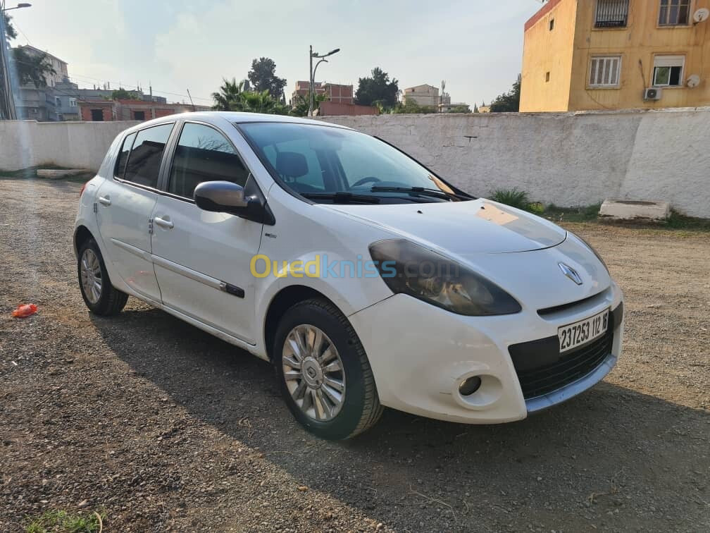 Renault Clio 3 2012 Night and Day