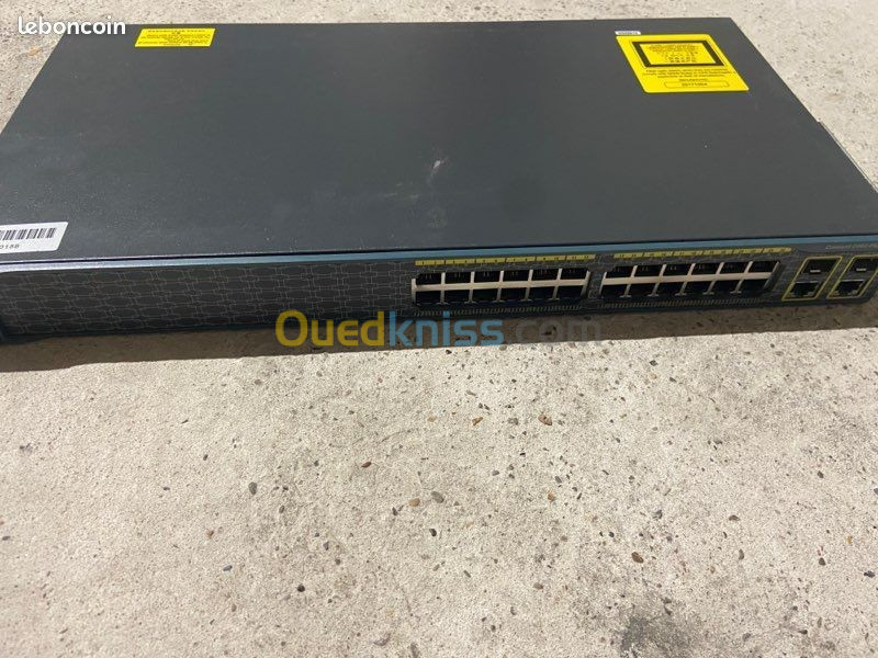 SWITCH CISCO 2960 24 PORT 10/100 DONT  (8 PoE) + 2 T/SFP WS-C2960-24LC-S