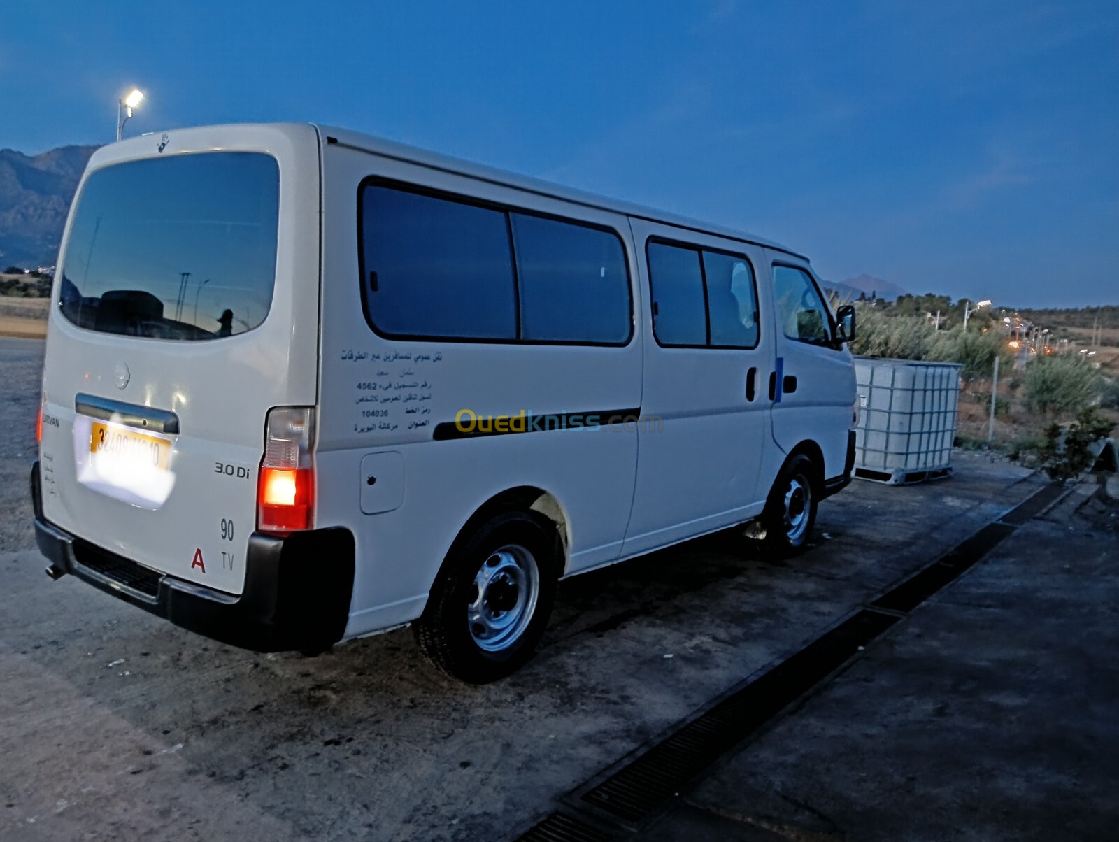 Nissan Urvan 2012 Fourgon