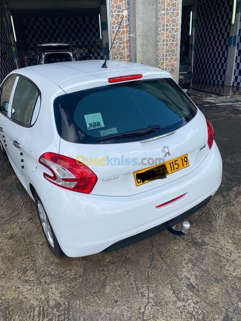 Peugeot 208 2015 208