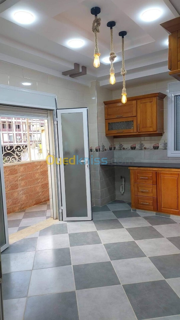 Vente Appartement F2 Alger Bordj el kiffan