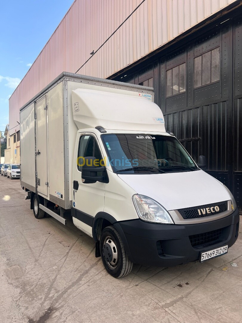 Iveco 35c15 Iveco Container 2012