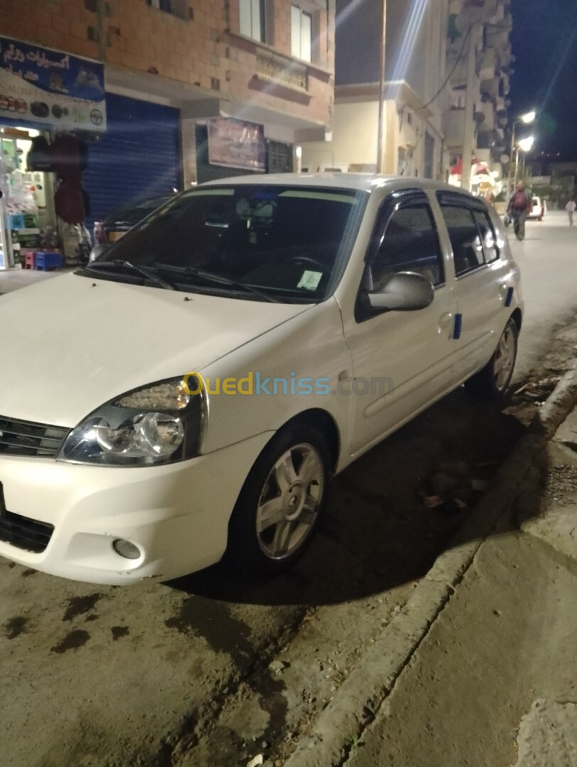 Renault Clio 3 2012 بني عزيز سطيف