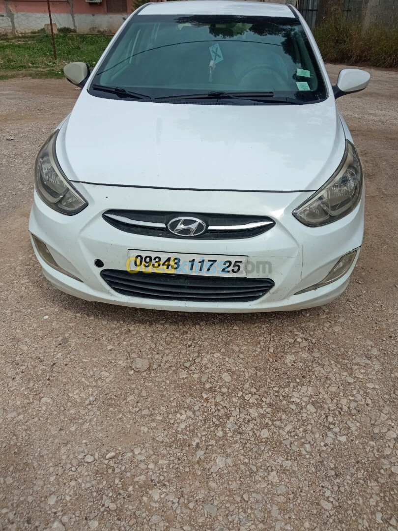 Hyundai Accent RB  4 portes 2017 Accent RB  4 portes