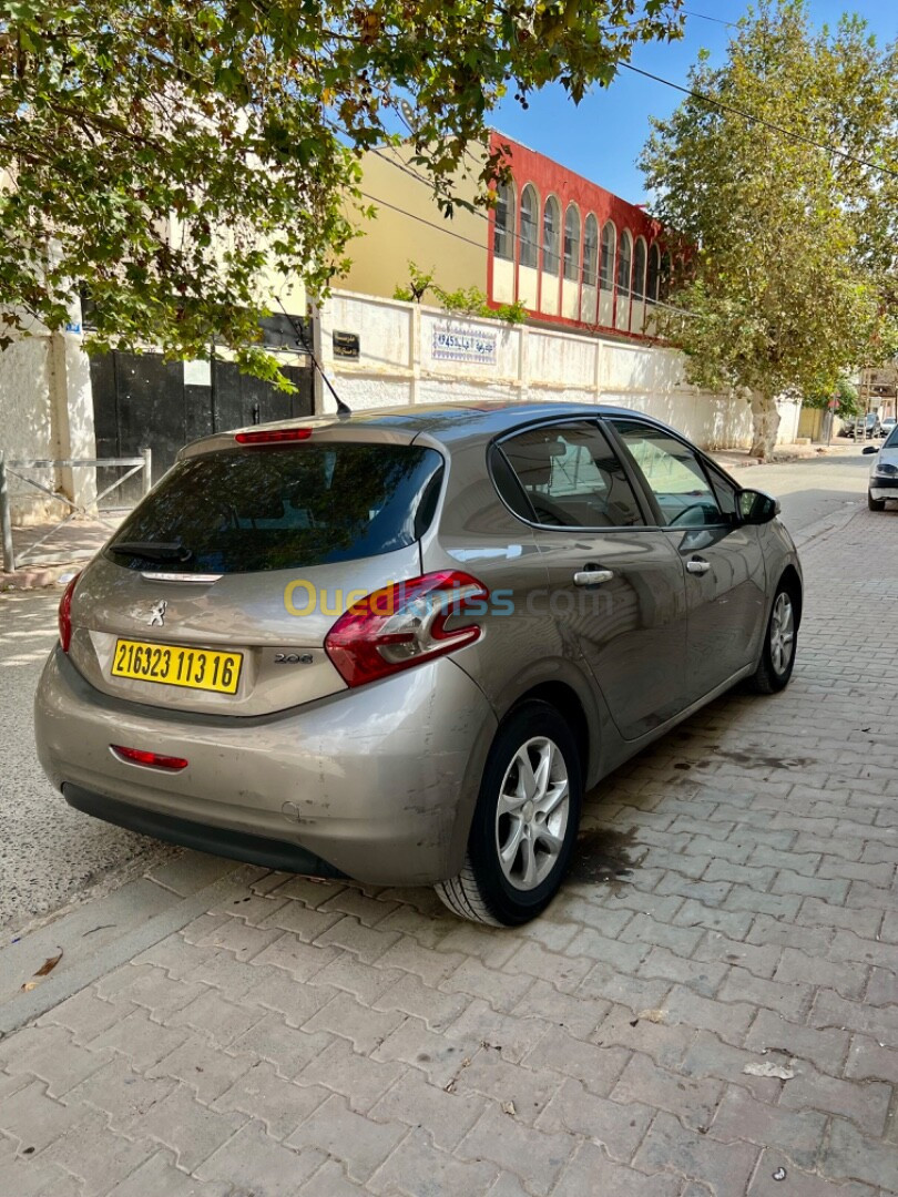 Peugeot 208 2013 Allure