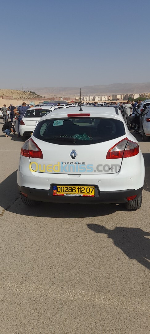 Renault Megane 3 2012 Play