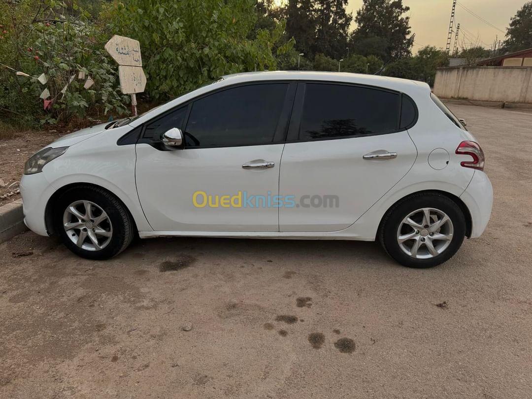 Peugeot 208 2013 Allure