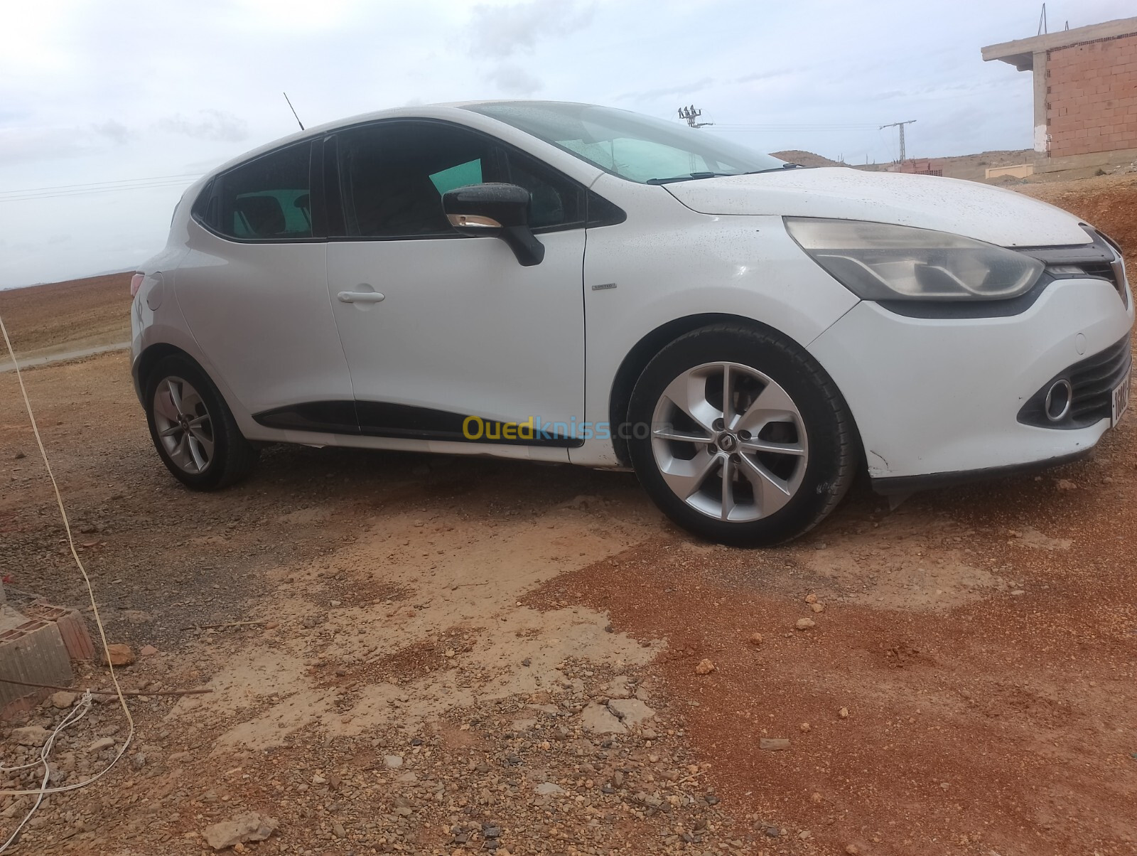 Renault Clio 4 2015 Limited 2