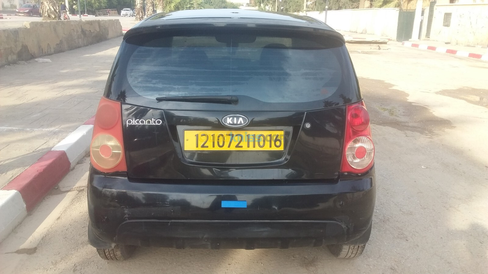 Kia Picanto 2011 لاتوت