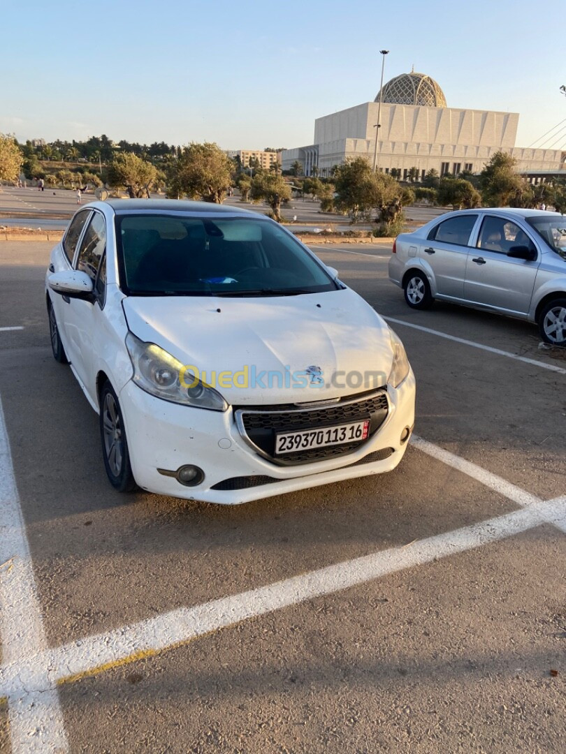 Peugeot 208 2013 Allure