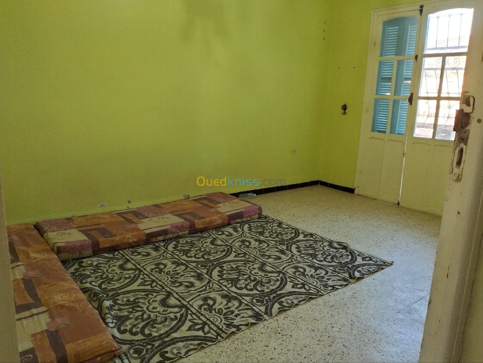 Location vacances Appartement F3 Chlef Tenes