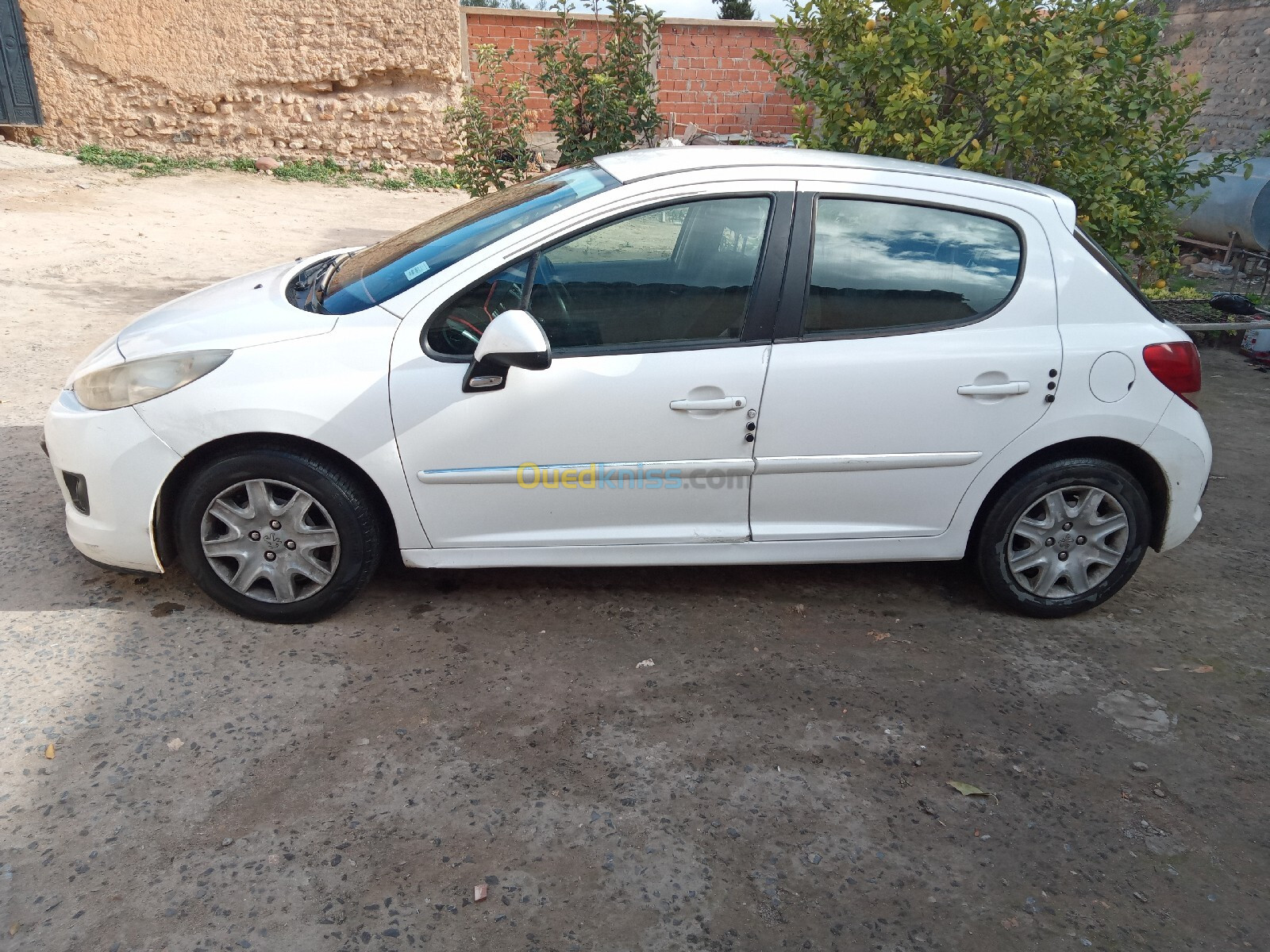 Peugeot 207 2012 