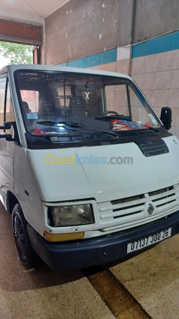 Renault Trafic 2023 