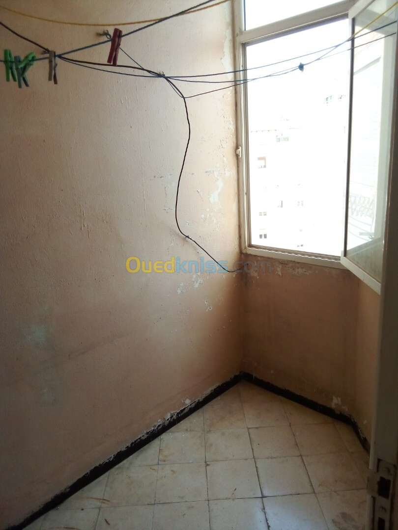 Location Appartement F3 Alger Hussein dey