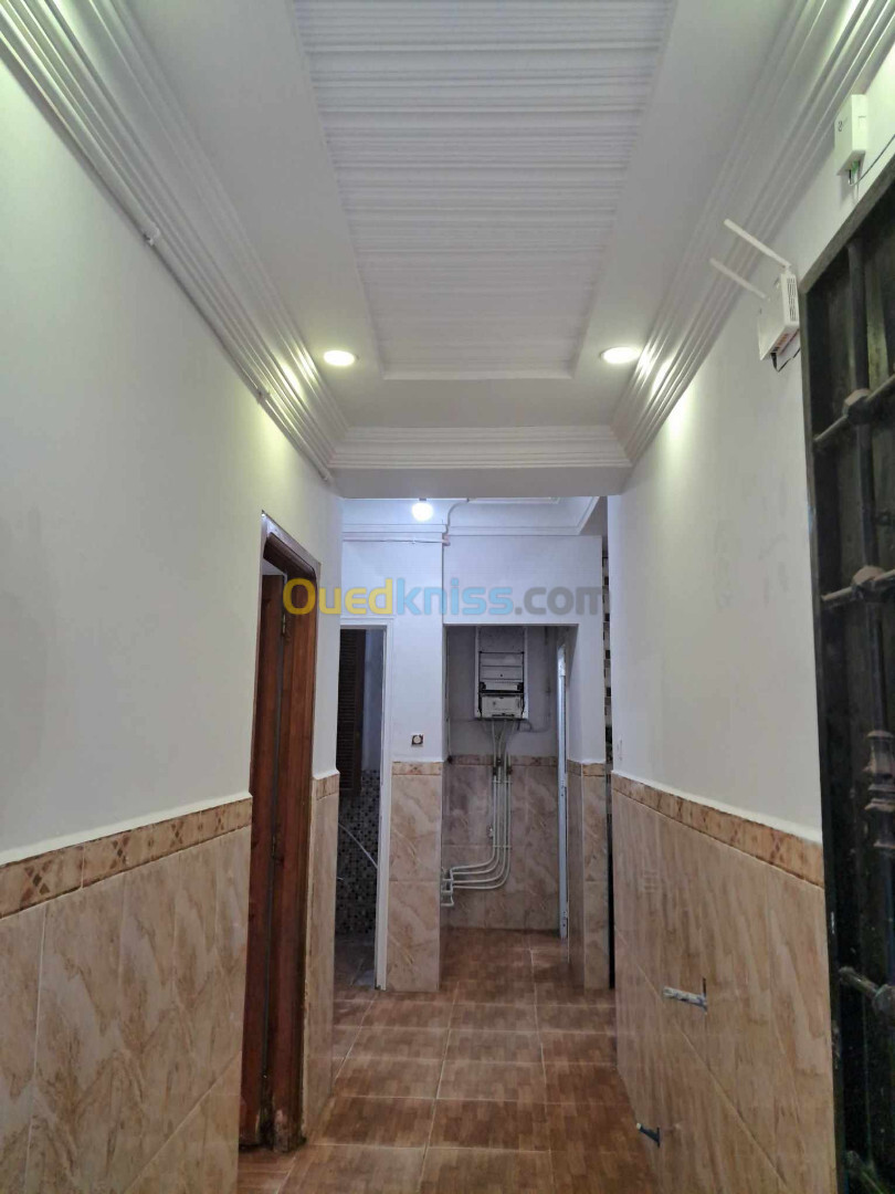 Location Appartement F2 Alger Bouzareah