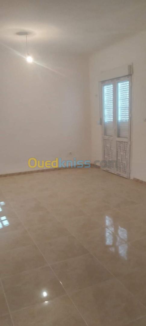 Location Appartement F4 Souk Ahras Mdaourach