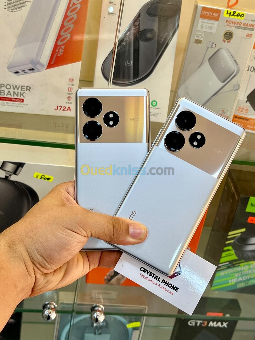 realme GT 6 néo