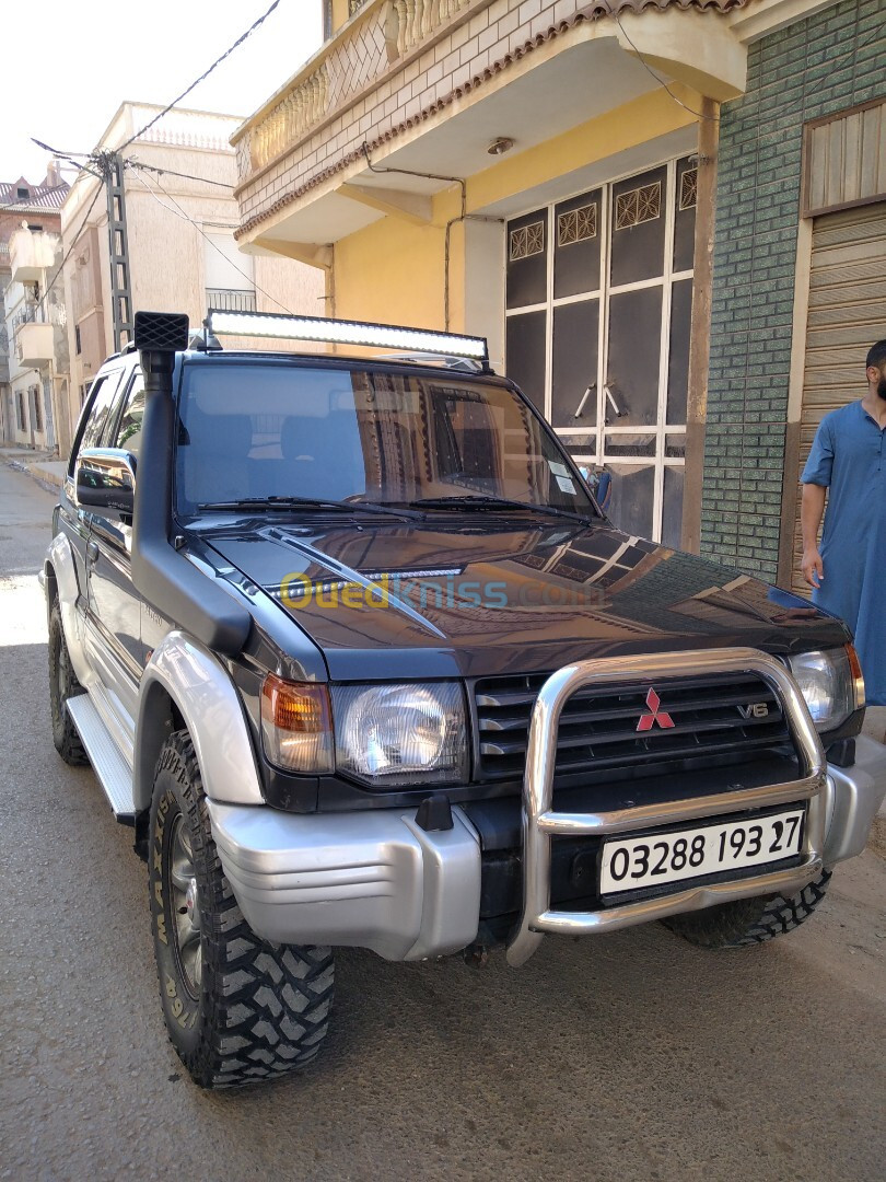 Mitsubishi Pajero Court 1994 Pajero Court