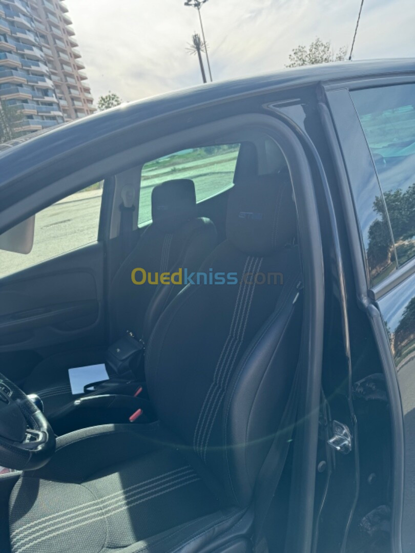 Renault Clio 4 2019 GT Line +