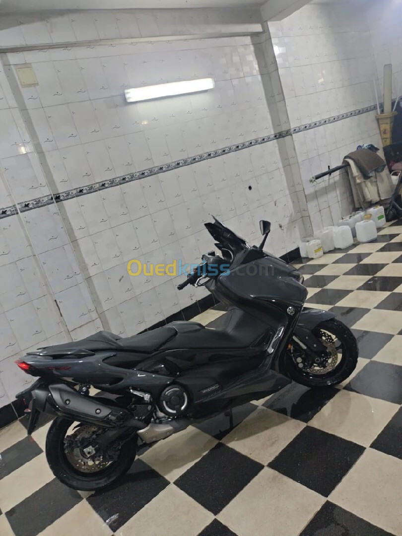 Yamaha T max 560 2021