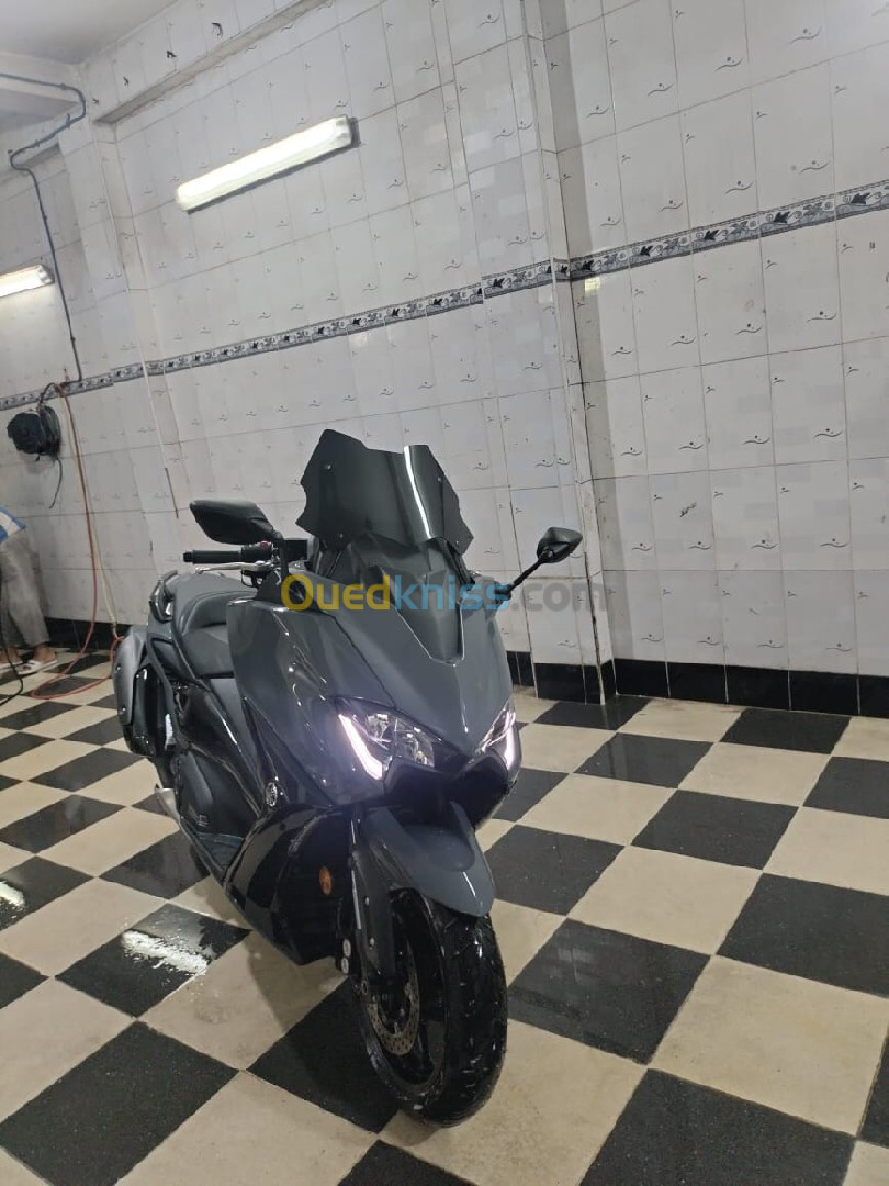 Yamaha T max 560 2021