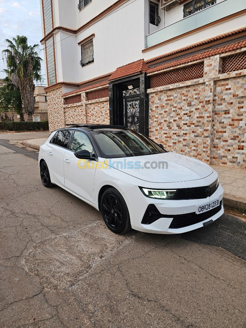 Opel Astra 2023 GS line full options