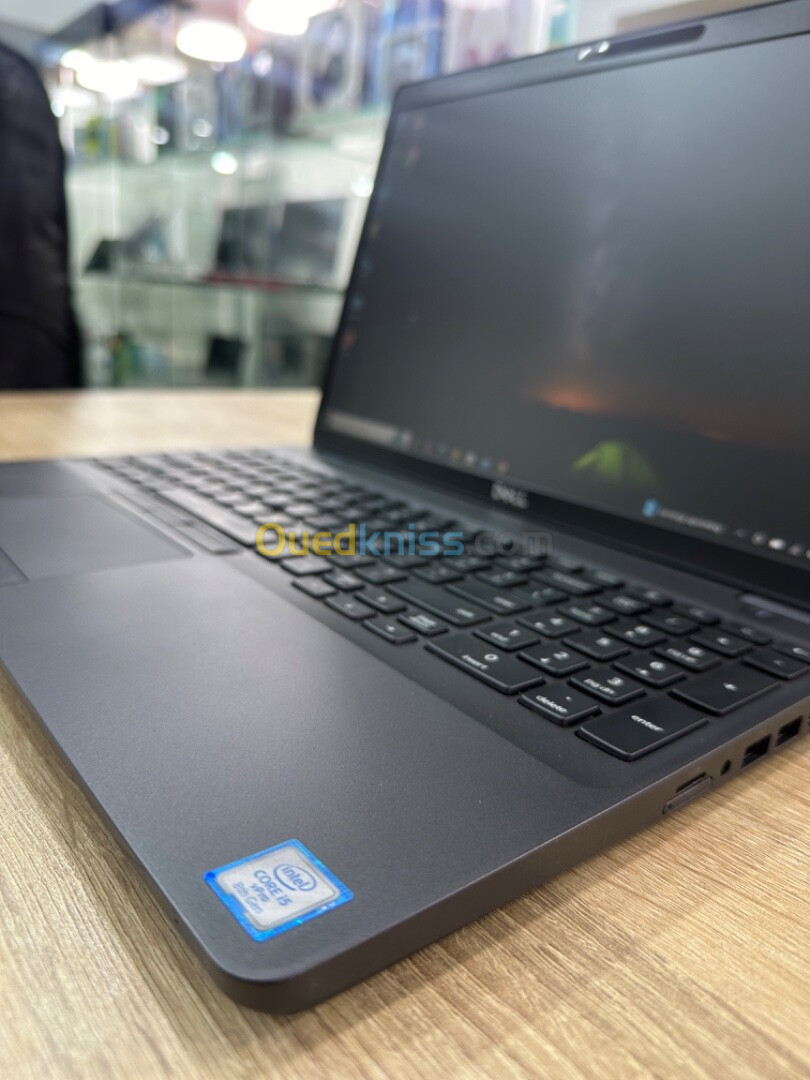 DELL LATITUDE 5500 i5-8365U 8GB 256ssd 15 pouces écran tactile FHD