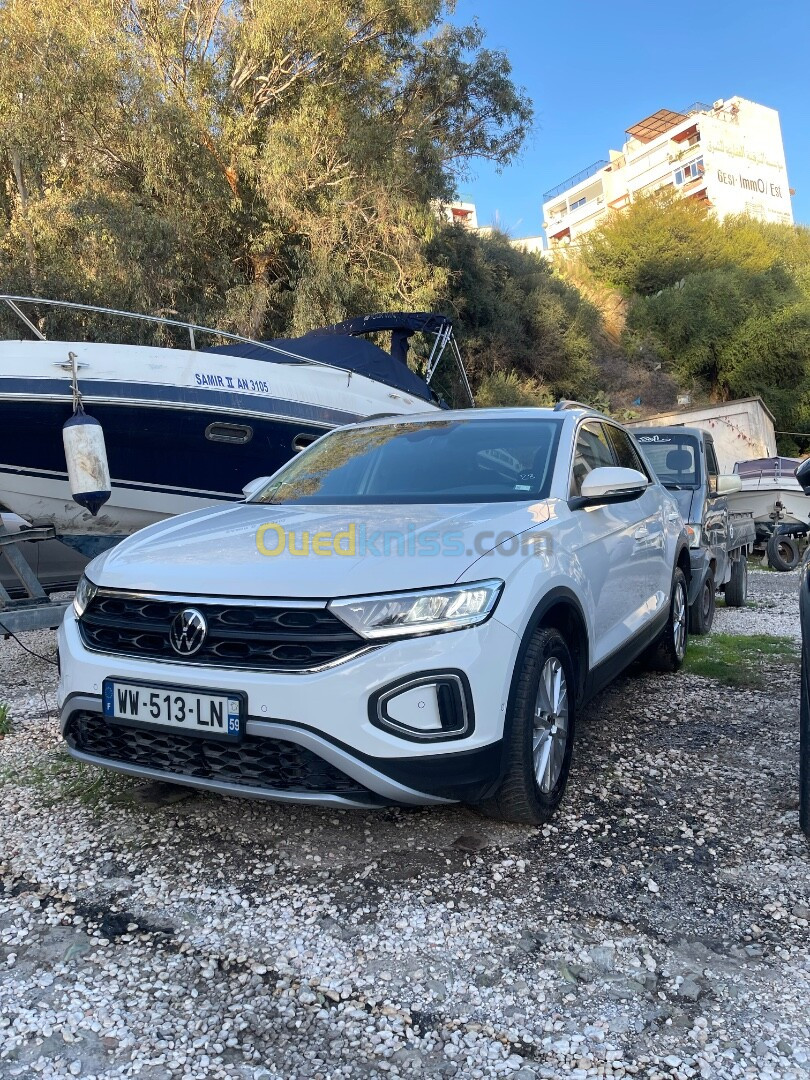 Volkswagen T-Roc 2023 Life +