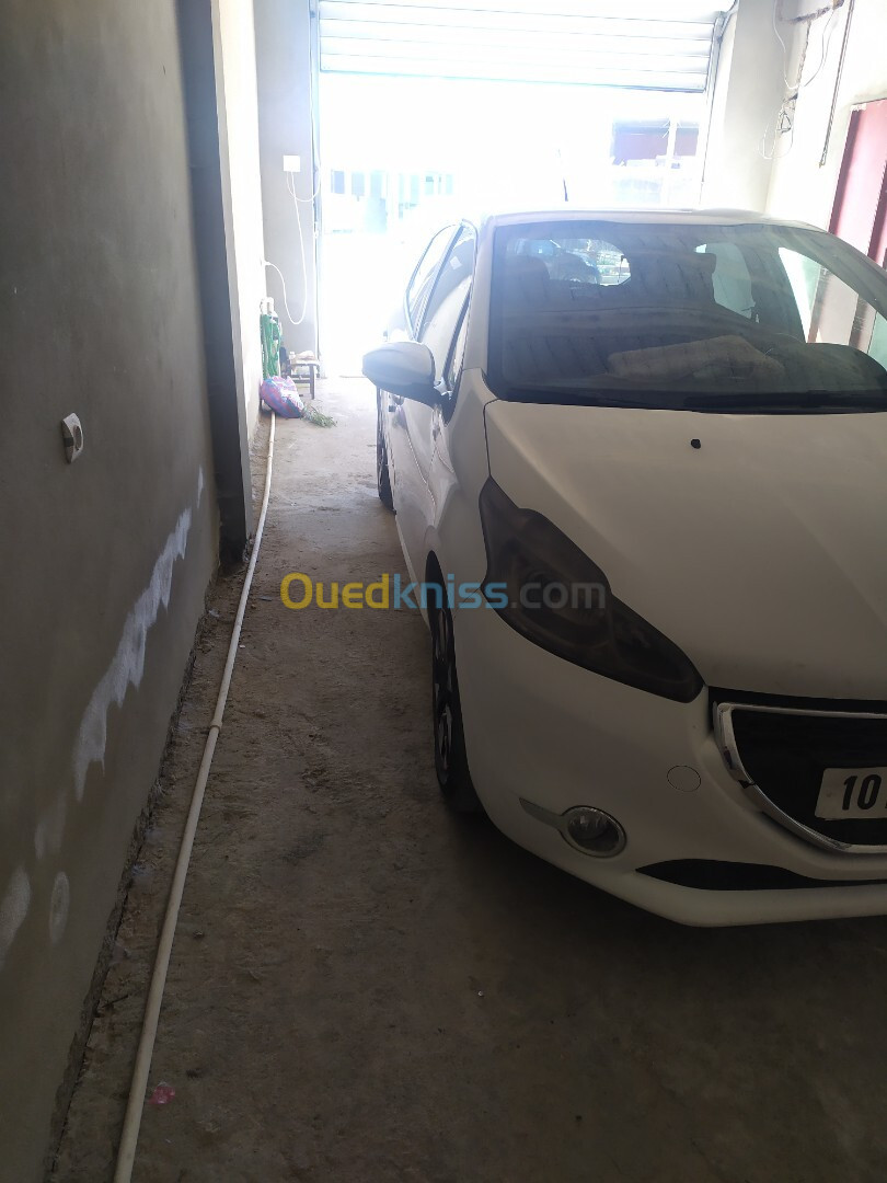 Peugeot 208 2013 Access