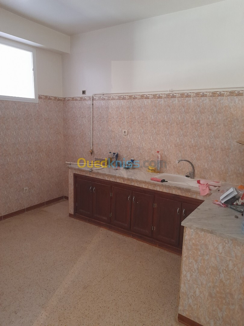 Location Appartement F2 Alger Baba hassen