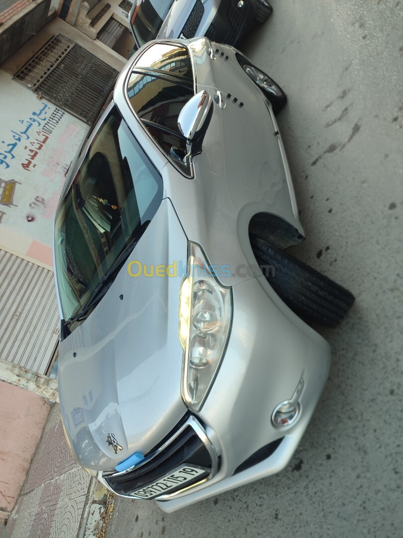 Peugeot 208 2015 Allure