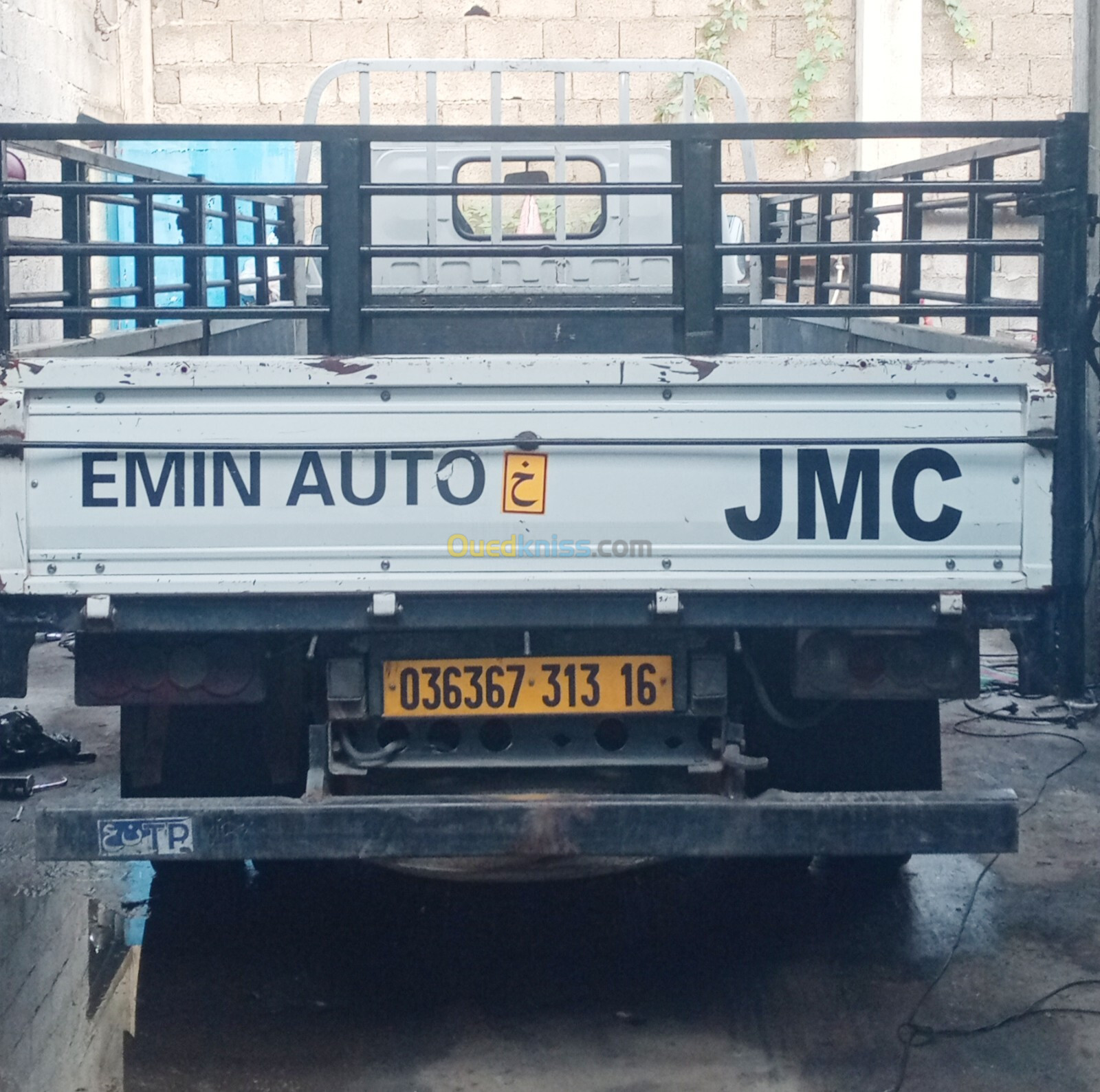 JMC 1040 2013