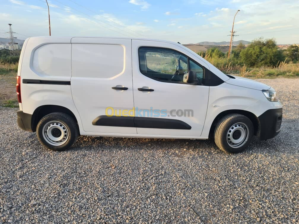 Fiat Doblo 2024 Dz