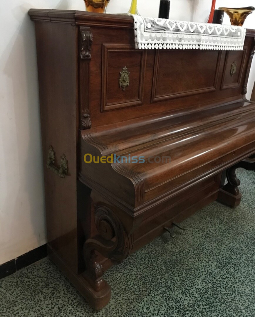 Piano droit Thersen & Cie