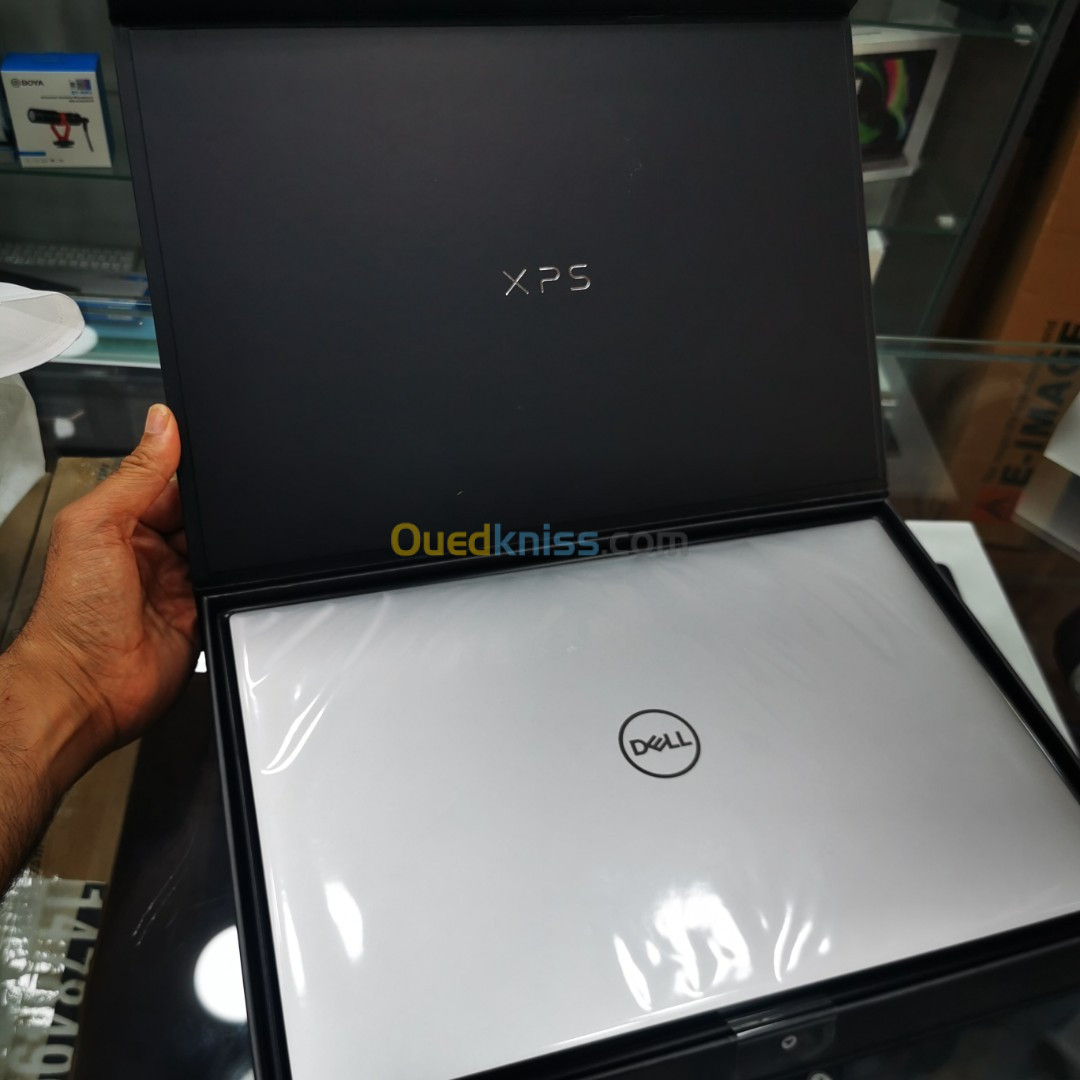 DELL XPS 9520 I9 12900HK 32G 1T 15.6 4K OLED 