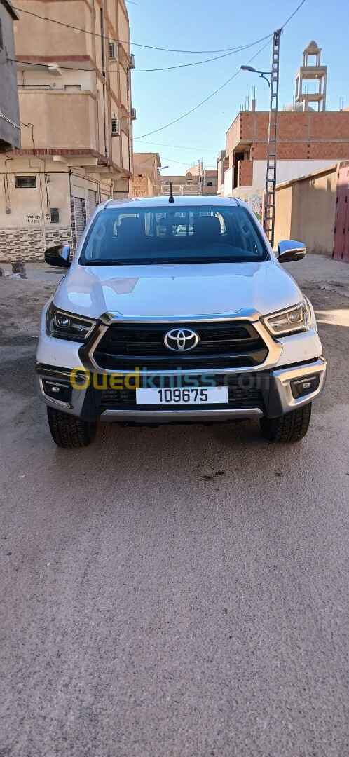 Toyota Hilux 2022 LEGEND DC 4x4 Pack Luxe