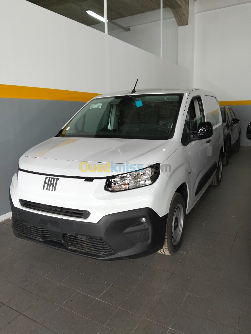 Fiat Doblo 2024 New Doblo Mib Oran 3 place