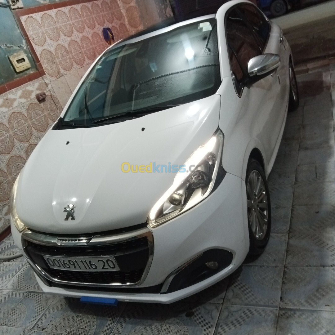 Peugeot 208 2016 Allure Facelift