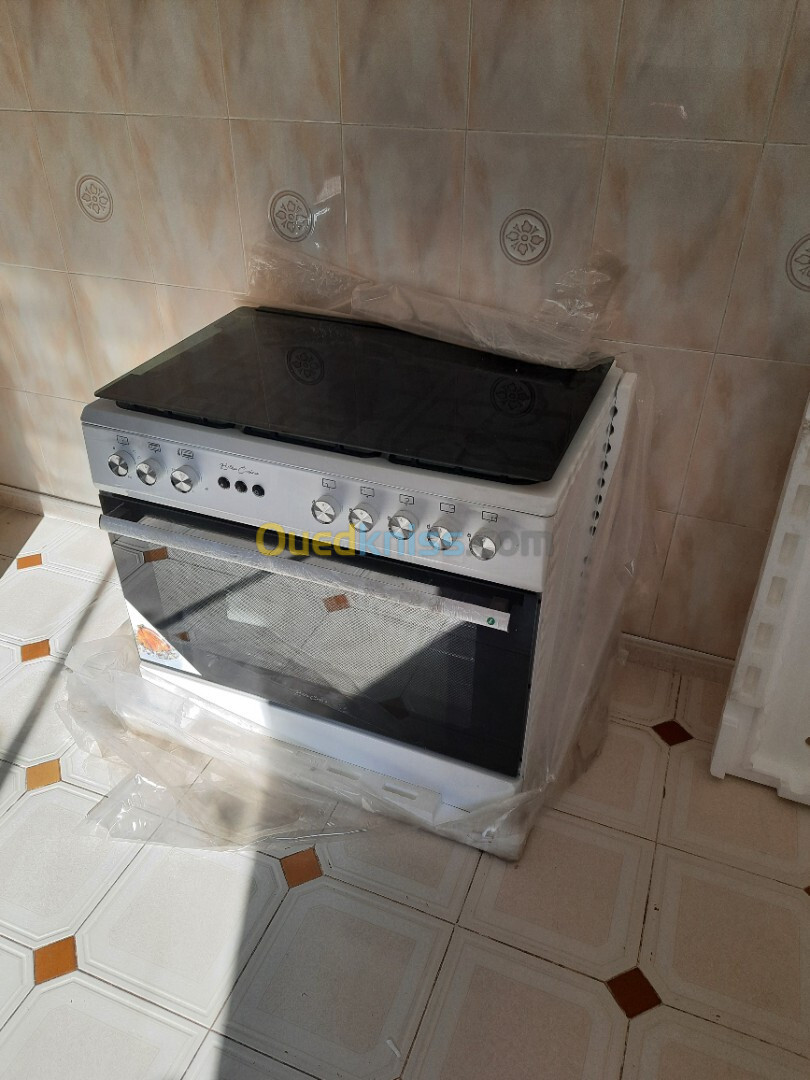 Cuisinière 5feux à vendre 